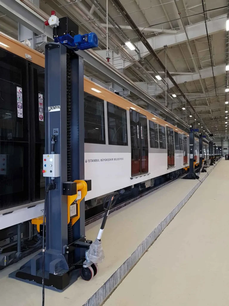 BM-Makina-DEMYKS-Metro-İstanbul-M5-Hattı-Tren_-Tramvay_-Vagon-Kaldırma-Sistemleri-Projesi-6