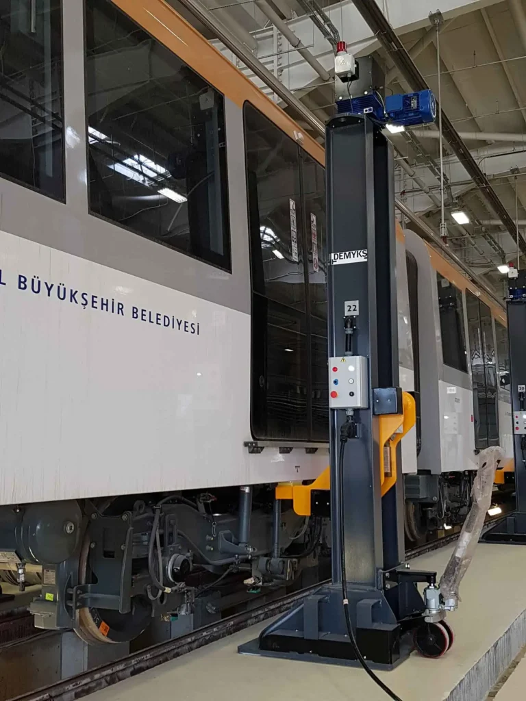 BM-Makina-DEMYKS-Metro-İstanbul-M5-Hattı-Tren_-Tramvay_-Vagon-Kaldırma-Sistemleri-Projesi-7