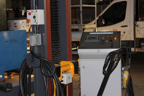BM Makina Ürünler-11 DEMYKS Mobil kaldırmakrikosu kontrol paneli
