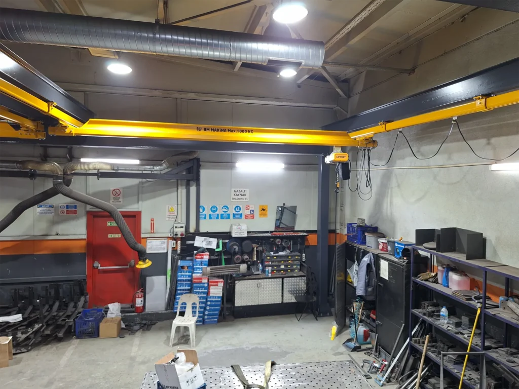 BM Makina DOF Robotics Üretim Hattı Ergonomi Projesi-5 DOF Robotics Üretim Hattı Ergonomi Projesi: BKB Hafif Vinç Sistemi