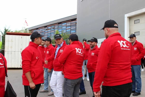 BM Makina Çalışanları ve Mehmet Bebek